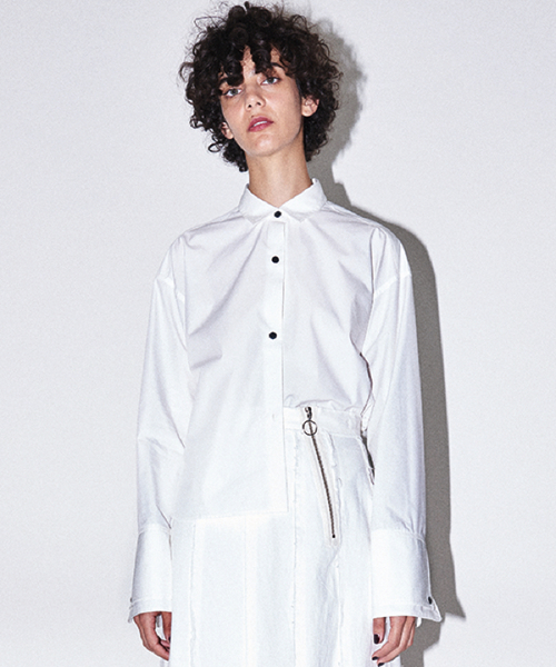 made in HEAVEN(メイドインヘブン)の「Future Classics オリジナルシャツ(シャツ/ブラウス・レディース・ホワイト/ホワイト系その他/ブルー・1)」の6枚目の写真