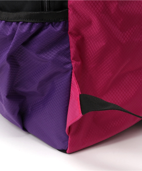 ALDIES（アールディーズ）の「Nocturne Ruck スクエア バックファスナー バックパック（バックパック/リュック・メンズ・ブラック×ピンク/ライトブルー/ネイビー/オレンジ・FREE）」の11枚目の写真