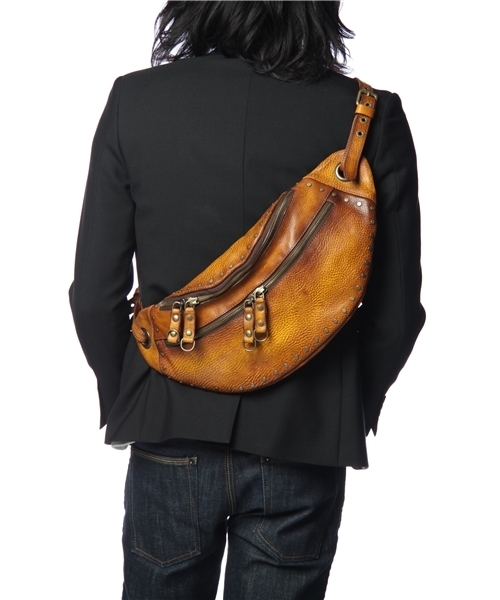 NANO universe（ナノユニバース）の「ウエストバッグ（ボディ