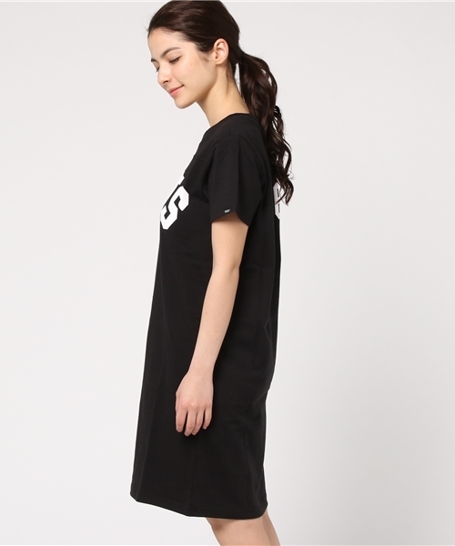 VANS（バンズ）の「【VANS】ロゴTシャツワンピース（ワンピース・レディース・ブラック/ホワイト・SMALL/MEDIUM）」の4枚目の写真