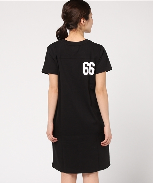 VANS（バンズ）の「【VANS】ロゴTシャツワンピース（ワンピース・レディース・ブラック/ホワイト・SMALL/MEDIUM）」の5枚目の写真