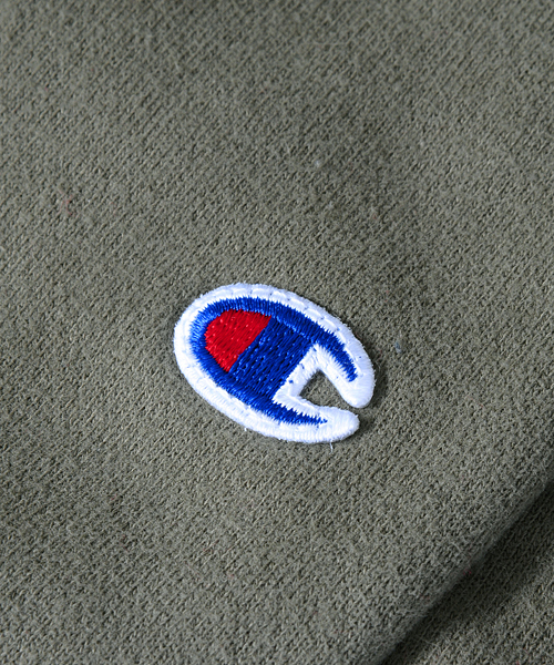 Champion（チャンピオン）の「にゃーとチャンピオンのトレーナー（スウェット・レディース・カーキ/ブラック/レッド/オフホワイト/グレー・03/02）」の8枚目の写真