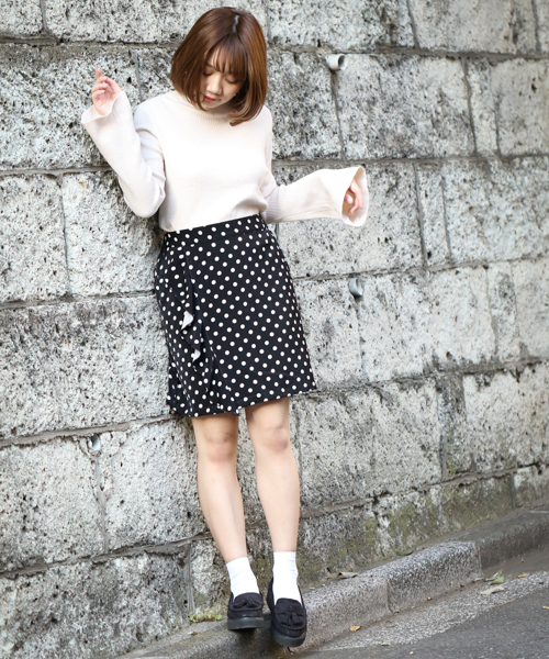 セール】ふんわりフリルひざ上丈台形スカート【ZOZOTOWN限定アイテム