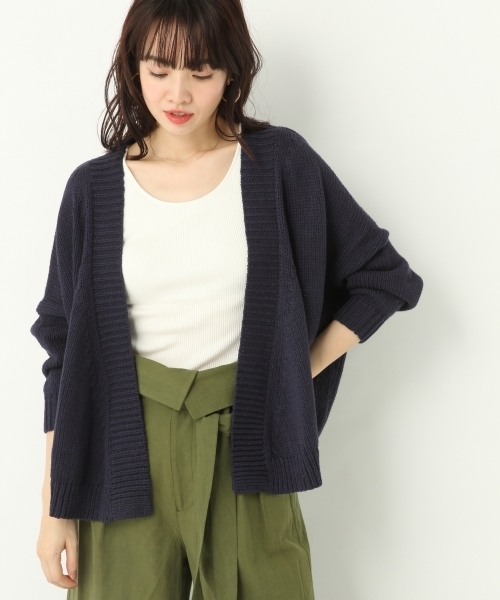 A part by（アパートバイ）の「1.5GClリリーヤーンカーディガン8S 　786959（カーディガン/ボレロ・レディース・ホワイト/ネイビー/グリーン/ピンク・FREE）」の4枚目の写真