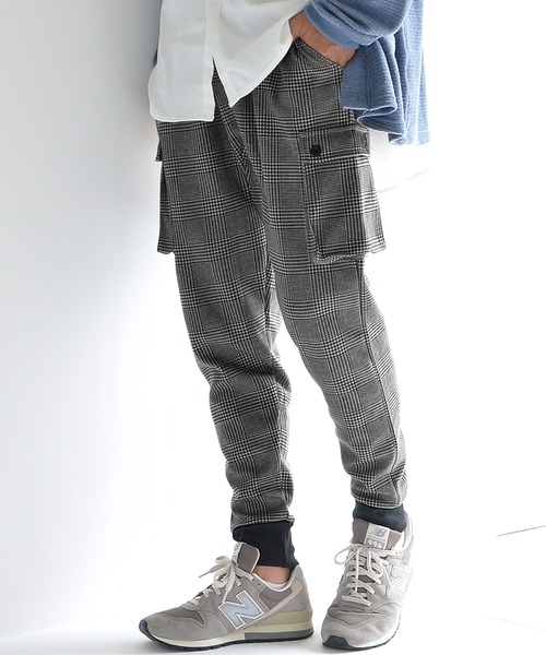 MinoriTY（マイノリティ）の「【MinoriTY】サルエルカーゴパンツ メンズ スウェットパンツ 無地 テーパードパンツ（スウェットパンツ・メンズ・グレー系その他/ネイビー/ブラック/ピンク/ブラック系その他/ブルー系その他/グレー系その他2/グレー系その他3/チェック/カーキ/サックスブルー/ホワイト系その他/ブラック系その他2/ブラウン系その他/レッド/ブラウン・S/L/XL/M）」の16枚目の写真