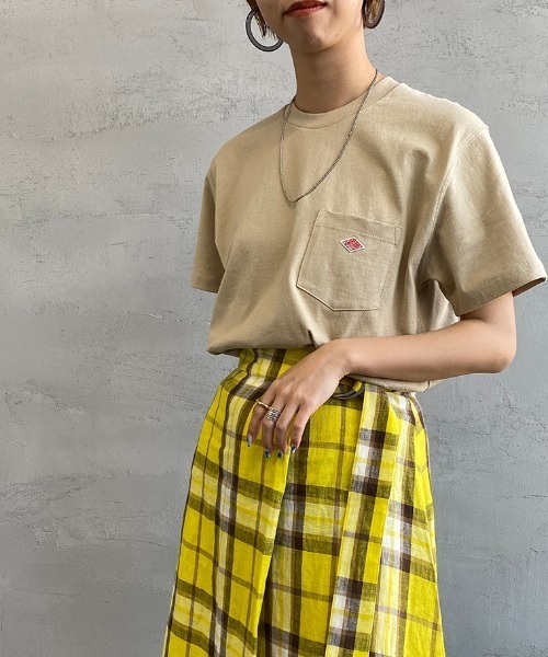 DANTON（ダントン）の「[DANTON/ダントン] クルーネックポケットTシャツ（Tシャツ/カットソー・レディース・ベージュ/ネイビー/ブラック/グレー/レッド/ホワイト/ホワイト×ネイビー/サーモンピンク/ライトブルー/ヘザーチャコール/テラコッタ/オリーブ/ホワイト×グレー/マスタード/ブラウン/ダークグリーン/サンドベージュ/ダークブラウン/チャコールグレー/ブルーグレー/ブルー系その他/オレンジ/クリーム/モカ/アッシュグレー/グリーン/ライトベージュ/グリーン系その他/ウッド/イエロー/チャコール/パープル/イエロー系/グレイッシュベージュ/ネイビー系/ミント/ダークネイビー/バーガンディー/ワイン・38/42/40/46/44/36/34）」の19枚目の写真