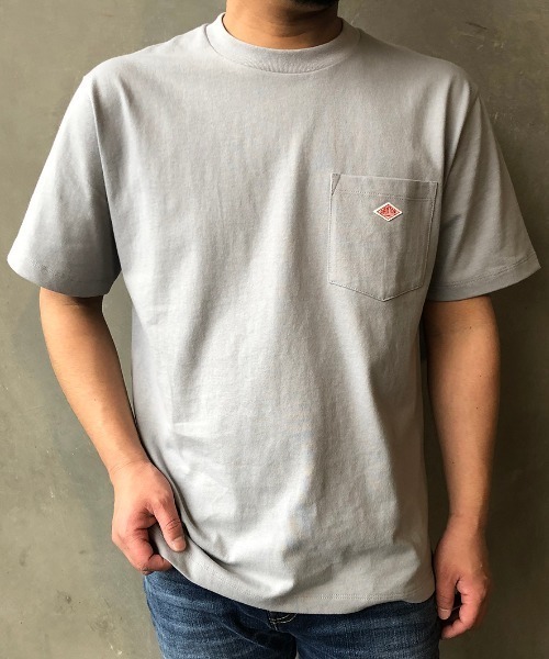 DANTON（ダントン）の「[DANTON/ダントン] クルーネックポケットTシャツ（Tシャツ/カットソー・レディース・ベージュ/ネイビー/ブラック/グレー/レッド/ホワイト/ホワイト×ネイビー/サーモンピンク/ライトブルー/ヘザーチャコール/テラコッタ/オリーブ/ホワイト×グレー/マスタード/ブラウン/ダークグリーン/サンドベージュ/ダークブラウン/チャコールグレー/ブルーグレー/ブルー系その他/オレンジ/クリーム/モカ/アッシュグレー/グリーン/ライトベージュ/グリーン系その他/ウッド/イエロー/チャコール/パープル/イエロー系/グレイッシュベージュ/ネイビー系/ミント/ダークネイビー/バーガンディー/ワイン・38/42/40/46/44/36/34）」の8枚目の写真
