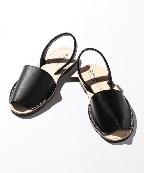 BEAUTY&YOUTH UNITED ARROWS(ビューティーアンドユースユナイテッドアローズ)の「<AVARCAS> MENORCA SANDAL/サンダル о(サンダル・メンズ・ネイビー/ブラック・41/42/43)」の1枚目の写真