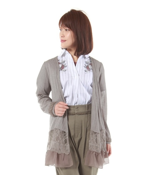 axes femme（アクシーズファム）の「裾レースフリルデザインカーデ