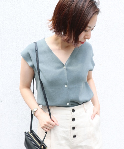 SLOBE IENA（スローブイエナ）の「総針ニュアンスフレンチカーディガン◆（カーディガン/ボレロ・レディース・ブラック/パープル/グリーン/アイボリー・FREE）」の3枚目の写真