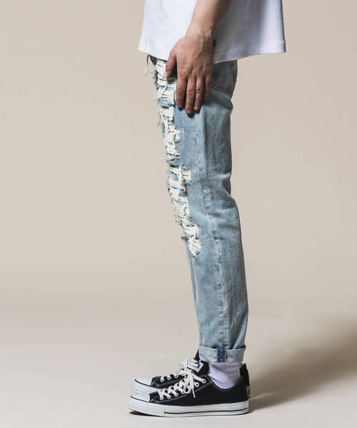 Levi's（リーバイス）の「HIBALL ROLL SCRATCH POST（デニムパンツ）」 WEAR