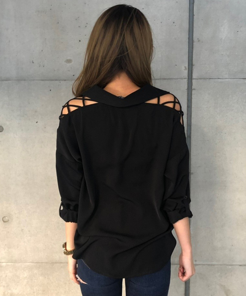 ENVYM（アンビー）の「ショルダースピンドルＳＨ（シャツ/ブラウス・レディース・ホワイト/ブラック/ベージュ・FREE）」の5枚目の写真