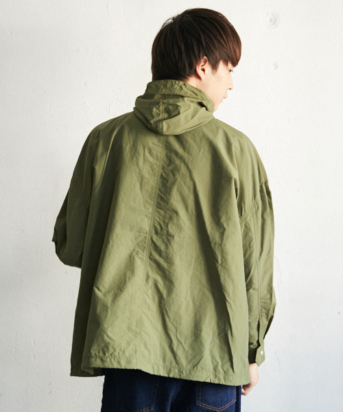PairPair(ペアペア)の「ナイロンマウンテンパーカー(マウンテンパーカー・メンズ・ブラック/カーキ・FREE)」の3枚目の写真