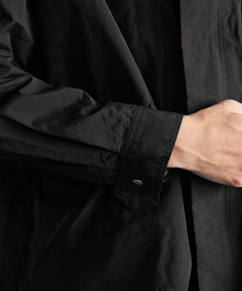 PairPair(ペアペア)の「ナイロンマウンテンパーカー(マウンテンパーカー・メンズ・ブラック/カーキ・FREE)」の6枚目の写真