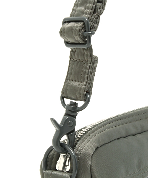 PORTER（ポーター）の「PORTER TANKER SHOULDER BAG <B印 YOSHIDA SELECT>（ショルダーバッグ・メンズ・ブラック系その他・ONE SIZE）」の9枚目の写真