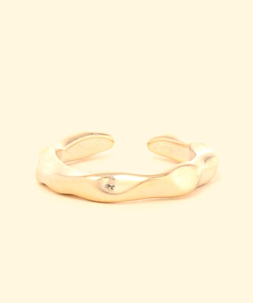 florist(フローリスト)の「【6種展開】つや消し歪みオープンリング(リング・レディース・ゴールド系その他/シルバー系その他/ゴールド系その他2/シルバー系その他2/ゴールド系その他3/シルバー系その他3/ゴールド系その他4/シルバー系その他4/ゴールド系その他5/シルバー系その他5/ゴールド系その他6/シルバー系その他6・FREE)」の1枚目の写真