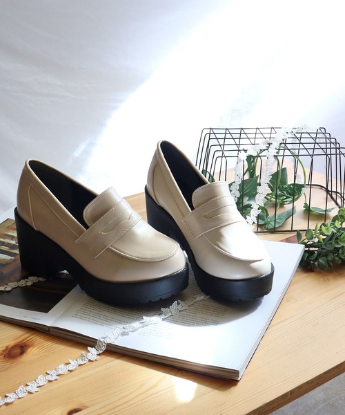 LibertyDoll（リバティードール）の「Liberty Doll / 7.5cmチャンキーヒール厚底コインローファー(3023-SA)　ボリュームソール（ローファー・レディース・ブラック/ブラック系その他/ダークブラウン/アイボリー/グレイッシュベージュ・S/M/L/LL/SS）」の13枚目の写真