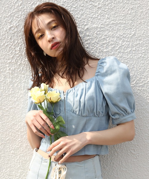 one after another NICE CLAUP(ワンアフターアナザーナイスクラップ)の「パフスリーブショートブラウス(シャツ/ブラウス・レディース・ネイビー/サックスブルー/オフホワイト・FREE)」の3枚目の写真