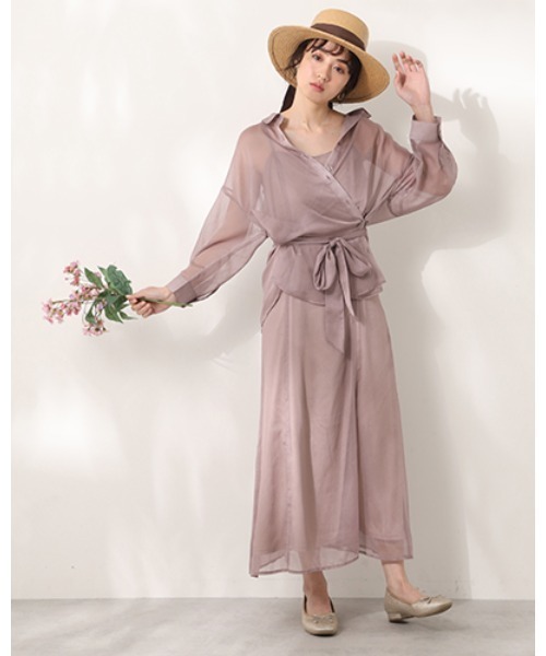 one after another NICE CLAUP（ワンアフターアナザーナイスクラップ）の「【web限定】シアーシャツセットキャミワンピース（ワンピース・レディース・アイボリー/ホワイト系その他/スモークピンク・FREE）」の3枚目の写真