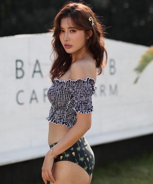 TeddyShop（テディショップ）の「レディース水着 オフショル風2WAYシャーリングフリルビキニ 2点セット（水着・レディース・ブルーグレー/ブラックミックス/ダークネイビー/グリーン/ブラック/ブラウン系その他/ネイビー/ブラウン/ブラック系その他・S/L/M/XL）」の14枚目の写真