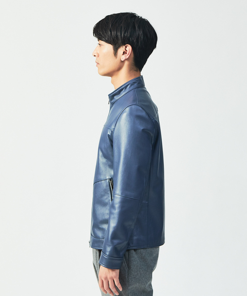ABAHOUSE（アバハウス）の「ラムレザー スタンドカラー ブルゾン（ライダースジャケット・メンズ・グレイッシュブルー/ブラック/グレイッシュベージュ・44/46/48）」の5枚目の写真