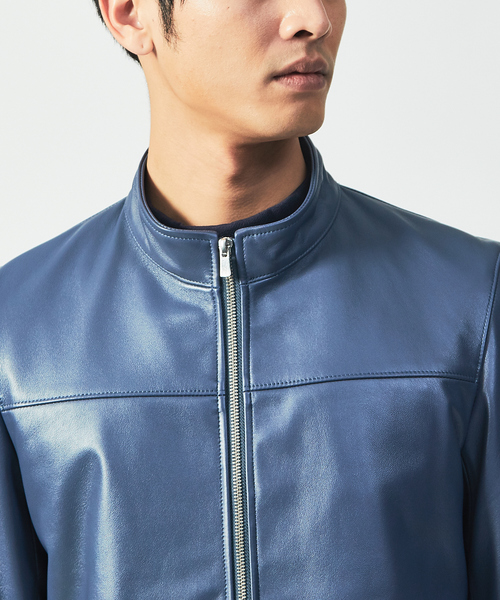 ABAHOUSE（アバハウス）の「ラムレザー スタンドカラー ブルゾン（ライダースジャケット・メンズ・グレイッシュブルー/ブラック/グレイッシュベージュ・44/46/48）」の7枚目の写真