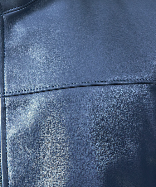ABAHOUSE（アバハウス）の「ラムレザー スタンドカラー ブルゾン（ライダースジャケット・メンズ・グレイッシュブルー/ブラック/グレイッシュベージュ・44/46/48）」の10枚目の写真