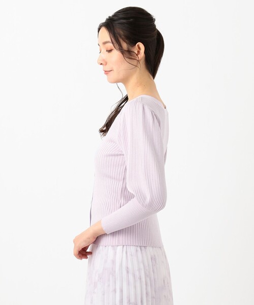 Feroux（フェルゥ）の「【前後着用可】RIBデザインパフ ニット（ニット/セーター・レディース・ベージュ系/ブラック系/ライラック系・2）」の4枚目の写真