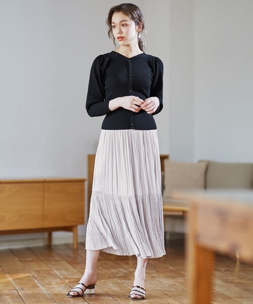 Feroux（フェルゥ）の「【前後着用可】RIBデザインパフ ニット（ニット/セーター・レディース・ベージュ系/ブラック系/ライラック系・2）」の21枚目の写真