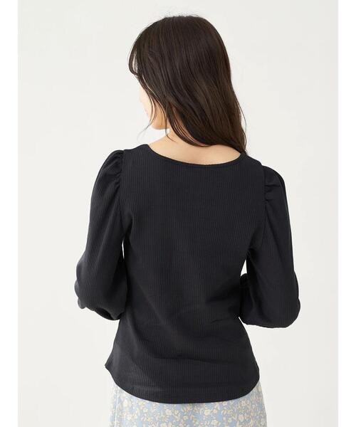 earth music&ecology（アースミュージックアンドエコロジー）の「チェーン柄リブパワーショルダープルオーバー ＊（Tシャツ/カットソー・レディース・オフホワイト/ピンクベージュ/ライトベージュ/ブラック・FREE）」の11枚目の写真