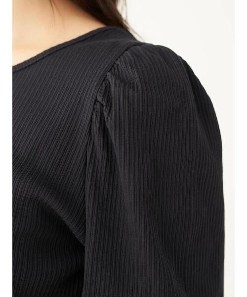 earth music&ecology（アースミュージックアンドエコロジー）の「チェーン柄リブパワーショルダープルオーバー ＊（Tシャツ/カットソー・レディース・オフホワイト/ピンクベージュ/ライトベージュ/ブラック・FREE）」の14枚目の写真