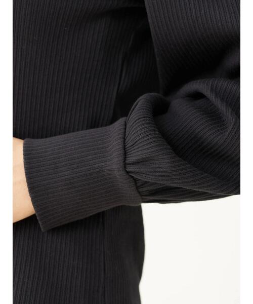 earth music&ecology（アースミュージックアンドエコロジー）の「チェーン柄リブパワーショルダープルオーバー ＊（Tシャツ/カットソー・レディース・オフホワイト/ピンクベージュ/ライトベージュ/ブラック・FREE）」の15枚目の写真