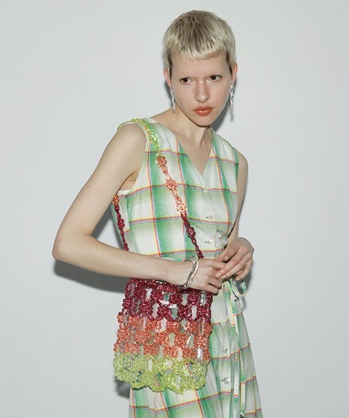 Casselini（キャセリーニ）の「フラワービーズポシェット（ショルダーバッグ・レディース・ブラック/ピンク/その他/ホワイト・FREE）」の3枚目の写真