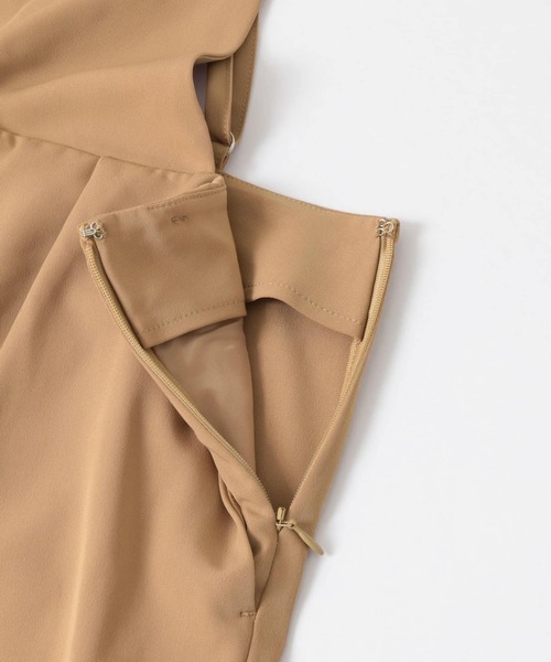 KBF+（ケービーエフプラス）の「KBF+　ワンショルオールインワン∴（つなぎ/オールインワン・レディース・ブラック/ベージュ・ONE）」の4枚目の写真