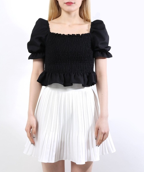 WC(ダブル シー)の「シャーリング半袖ブラウス(シャツ/ブラウス・レディース・ホワイト/ブラック・FREE)」の3枚目の写真