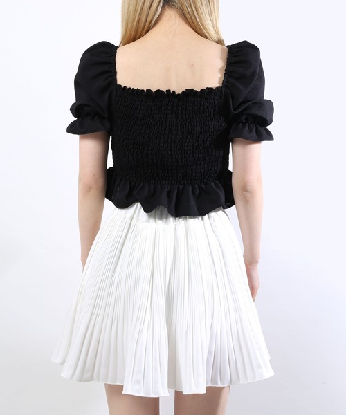 WC(ダブル シー)の「シャーリング半袖ブラウス(シャツ/ブラウス・レディース・ホワイト/ブラック・FREE)」の5枚目の写真