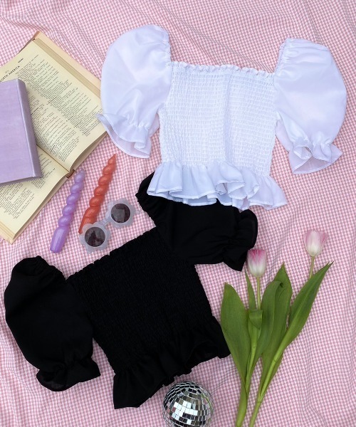 WC(ダブル シー)の「シャーリング半袖ブラウス(シャツ/ブラウス・レディース・ホワイト/ブラック・FREE)」の6枚目の写真