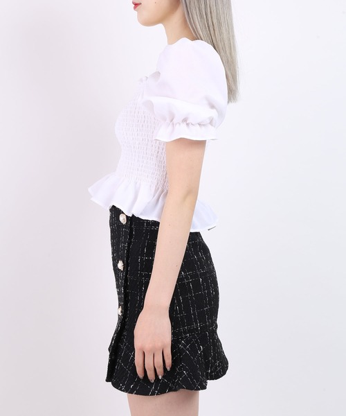 WC(ダブル シー)の「シャーリング半袖ブラウス(シャツ/ブラウス・レディース・ホワイト/ブラック・FREE)」の11枚目の写真