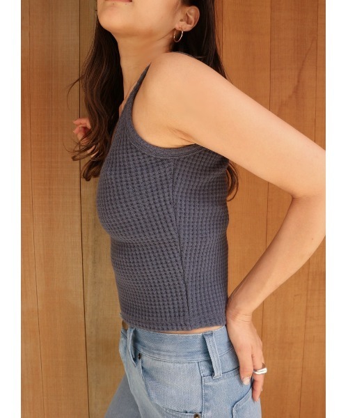 TRUNC（トランクエイティーエイト）の「Rough Waffle Camisole（キャミソール・レディース・アイボリー/ブラック/チャコールグレー・FREE）」の9枚目の写真