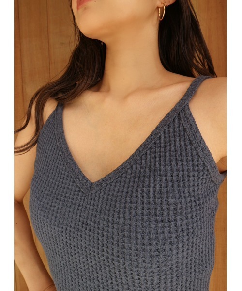 TRUNC（トランクエイティーエイト）の「Rough Waffle Camisole（キャミソール・レディース・アイボリー/ブラック/チャコールグレー・FREE）」の11枚目の写真