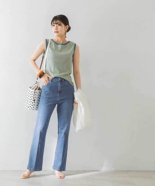 URBAN RESEARCH（アーバンリサーチ）の「ハイウエストストレートデニムパンツ（デニムパンツ・レディース・ライトブルー/インディゴブルー/アイボリー・38/36）」の12枚目の写真