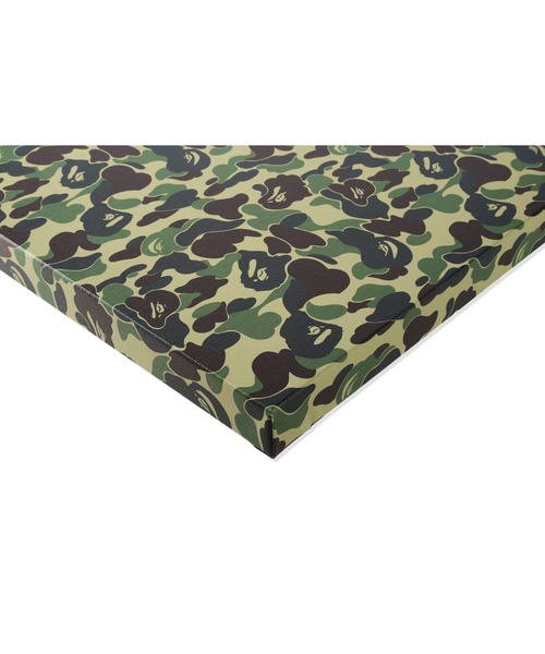 A BATHING APE（アベイシングエイプ）の「ABC CAMO CANVAS M（ポスター