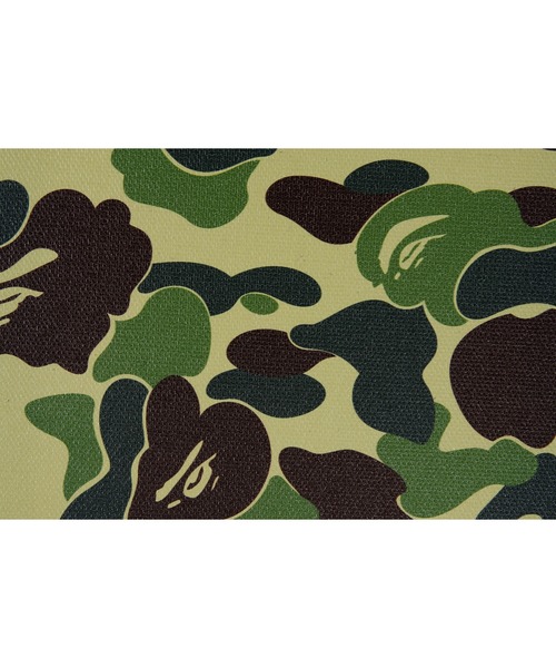 A BATHING APE（アベイシングエイプ）の「ABC CAMO CANVAS M（ポスター