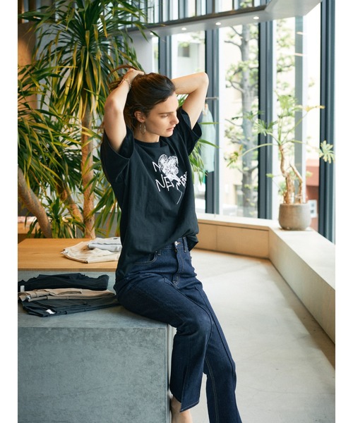 koe（コエ）の「サイドスリットフレアデニムパンツ*（デニムパンツ・レディース・ワンウォッシュ/ライトインディゴブルー・M/S/L）」の13枚目の写真