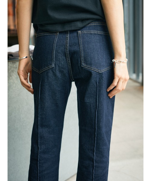 koe（コエ）の「サイドスリットフレアデニムパンツ*（デニムパンツ・レディース・ワンウォッシュ/ライトインディゴブルー・M/S/L）」の5枚目の写真