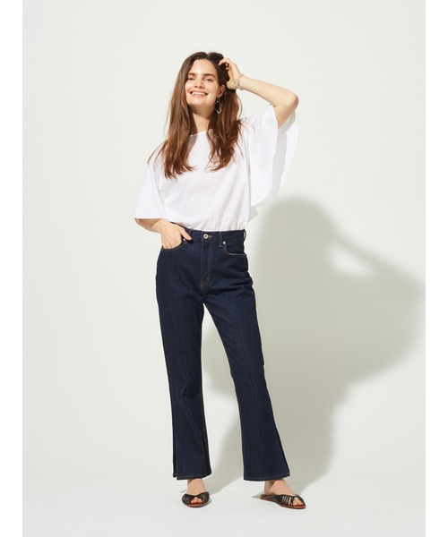 koe（コエ）の「サイドスリットフレアデニムパンツ*（デニムパンツ・レディース・ワンウォッシュ/ライトインディゴブルー・M/S/L）」の22枚目の写真