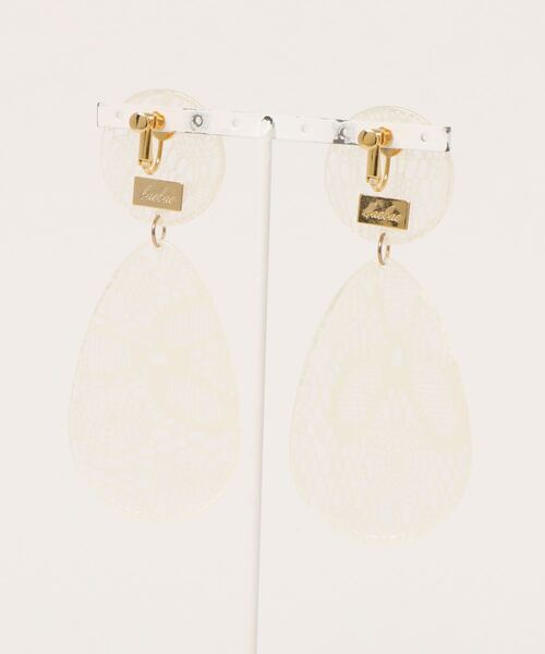 baebae（ベベ）の「【baebae】Lace Drop Earring（CLIP)（イヤリング・レディース・ブラック/オフホワイト・M）」の3枚目の写真