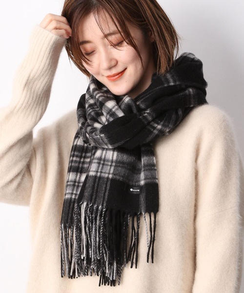 A part by（アパートバイ）の「カシミヤWチェックストール　953289（ストール/ショール・レディース・アイボリー/ブラック・FREE）」の12枚目の写真