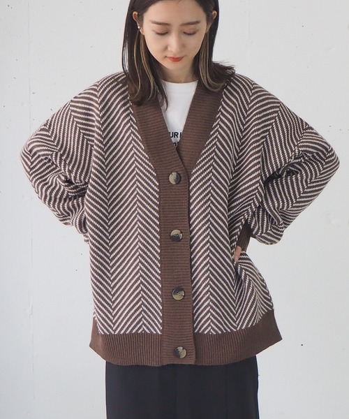 tiptop(ティップトップ)の「ヘリンボーンVネックBIGカーディガン(カーディガン/ボレロ・レディース・ブラック/ブラウン/アイボリー/ダークブラウン・FREE)」の13枚目の写真