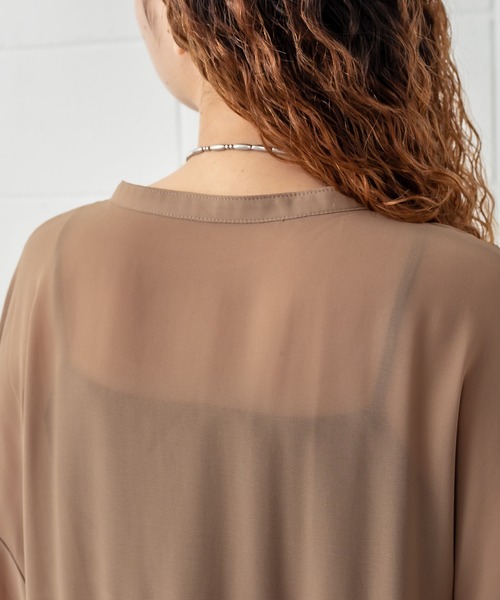 mystic（ミスティック）の「ジョーゼットプリーツチュニック（シャツ/ブラウス・レディース・チャコールグレー/オフホワイト/キャメル・FREE）」の9枚目の写真